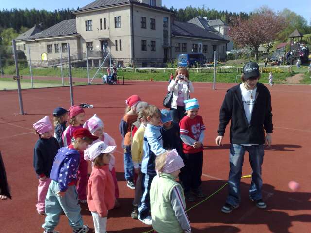 Děti vítají jaro - Lomnice nad Popelkou