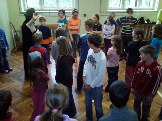 Ve čtvrtek 6. a v pátek 7. května se u nás ve škole konal třetí ročník regionální vlastivědné soutěže Vlastík 2010. 