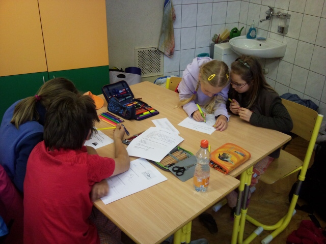 Ve čtvrtek 6. a v pátek 7. května se u nás ve škole konal třetí ročník regionální vlastivědné soutěže Vlastík 2010. 
