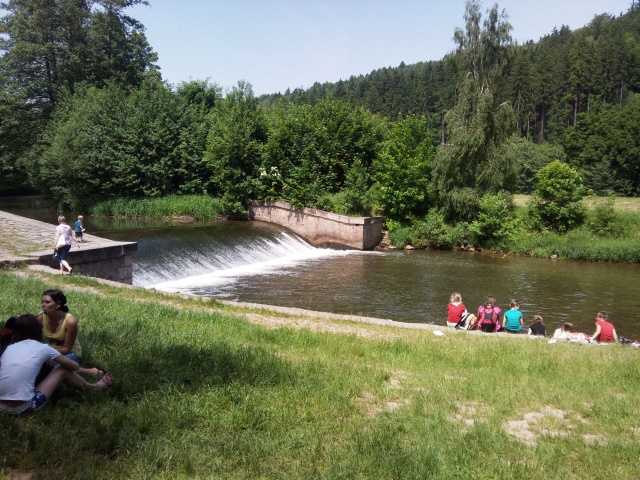 V pátek 11. června jsme jeli na výlet do Babiččina údolí. 