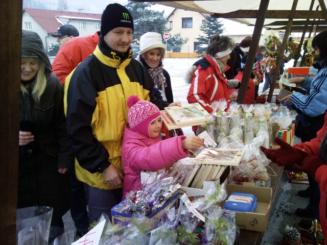 V neděli 28. listopadu 2010 se konaly pravidelné vánoční trhy...