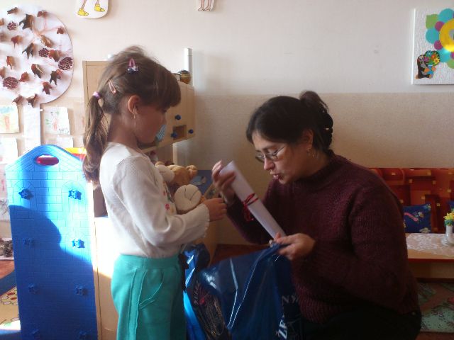 Vezmi žlutou barvičku, maluj třeba věžičku 2011
