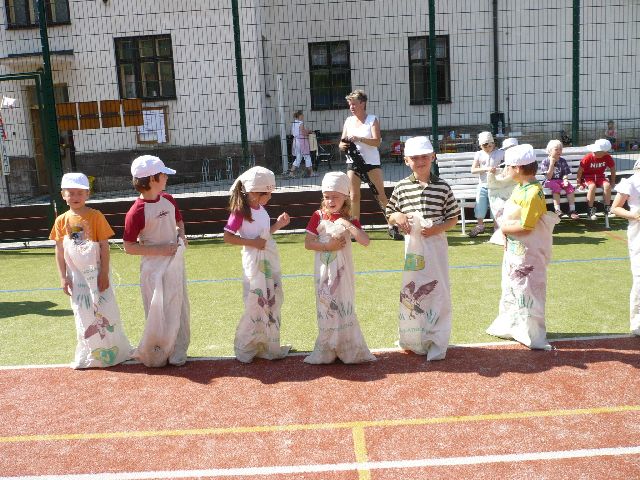 Děti vítají jaro 2012