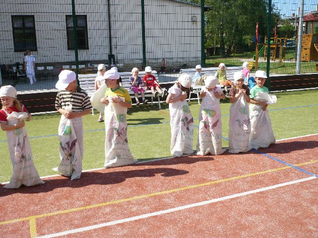 Děti vítají jaro 2012